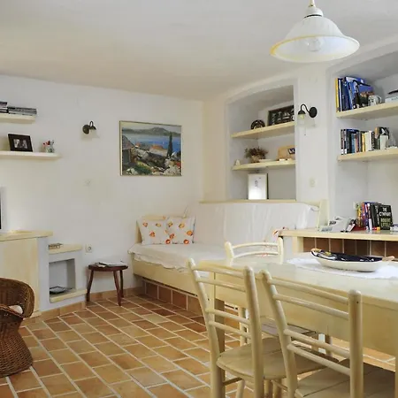 Ana Vakantiehuis Rab Town